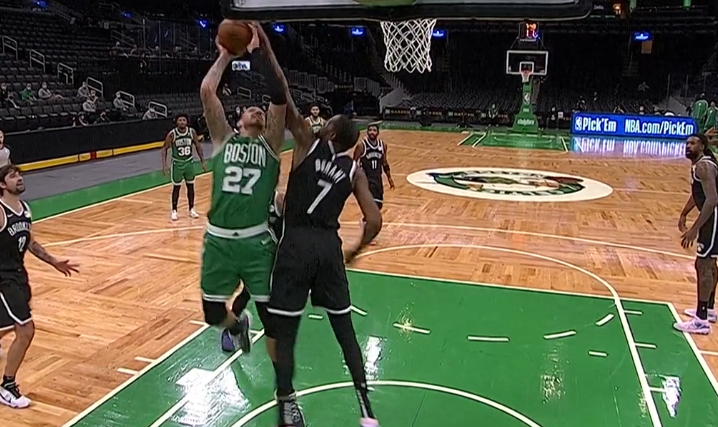  克拉克25+14爵士击退篮网